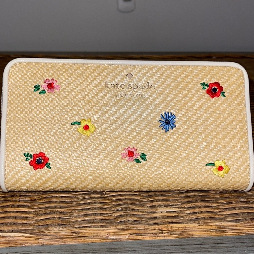 NWT Kate Spade - Garden Bouquet Wallet - Picture 7 of 7